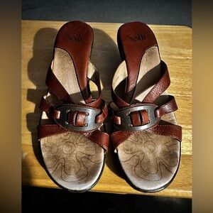 Sofft sandals, size 8